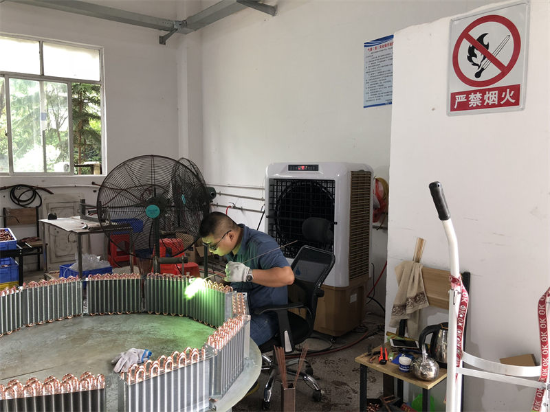 各大型廠房車間都配置工業冷風機，通風降溫效果沒話說