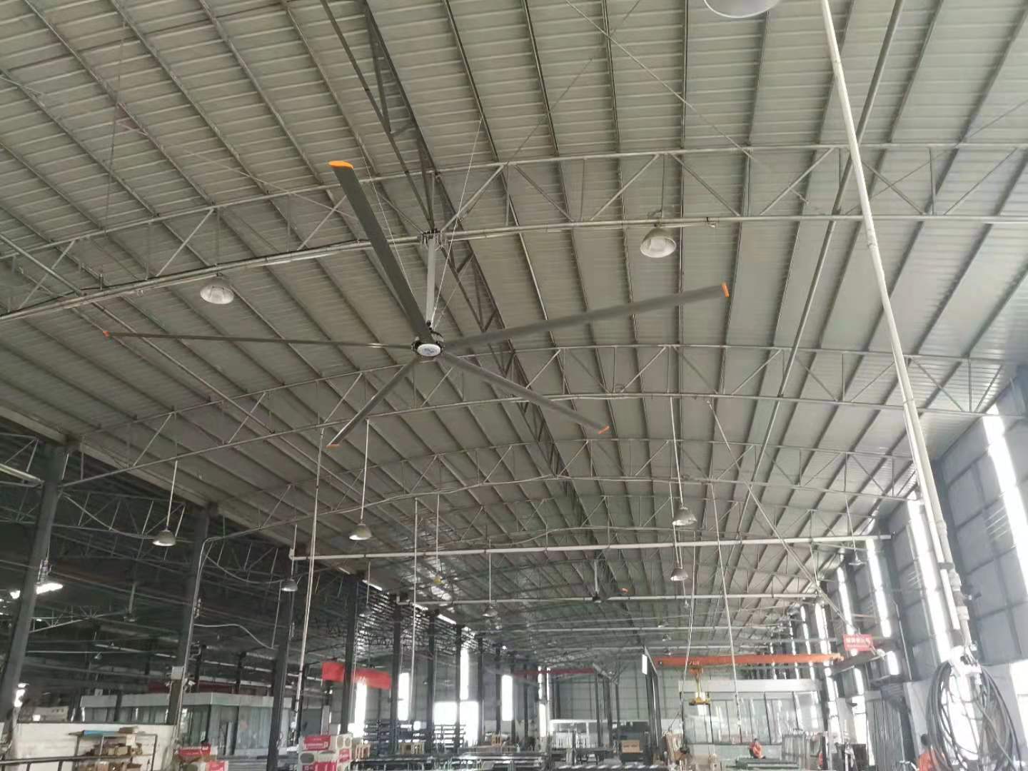 工業大風扇是開放式生產車間的夏日降溫利器